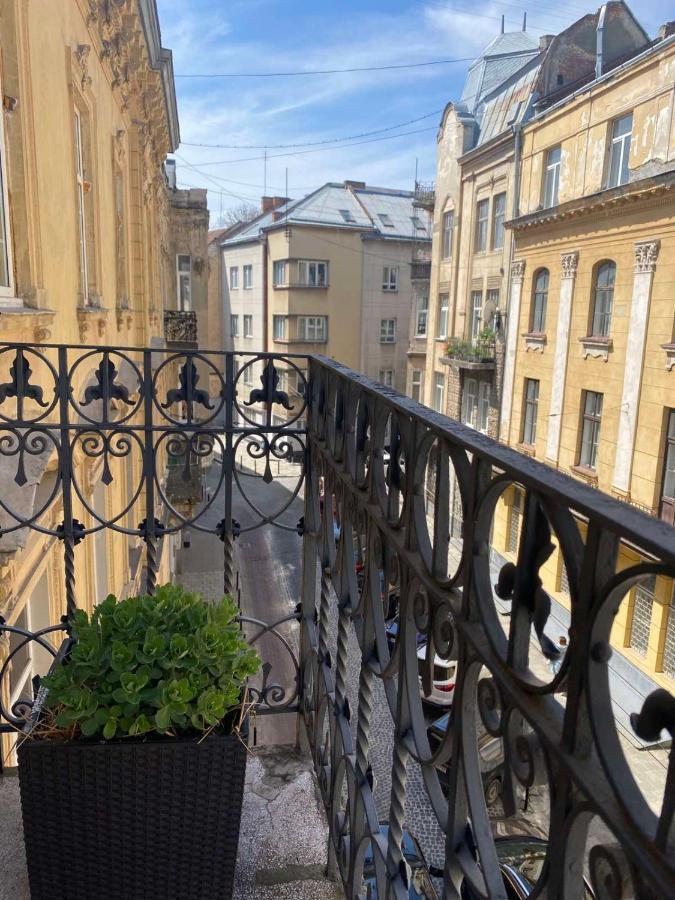 Lvapart Вул Ковжуна 2 Кім Ізол Кухня Студія Не Далеко Від Ж Д Вокзалу Палацу Мистецтв Звітні Документи Leópolis Exterior foto